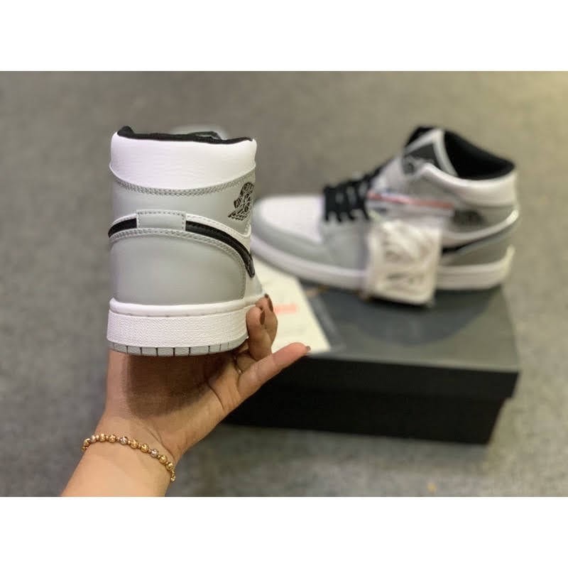 Giày thể thao 𝐉𝐎𝐑𝐃𝐀𝐍 Xám cao cổ ⚡️𝐅𝐑𝐄𝐄 𝐒𝐇𝐈𝐏⚡️, Giày JD1 xám cao cổ móc đen tặng full box bill cao cấp | BigBuy360 - bigbuy360.vn