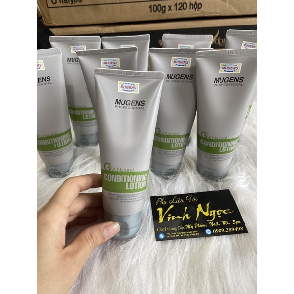 KEM XẢ KHÔ GIỮ NẾP TÓC MUGENS