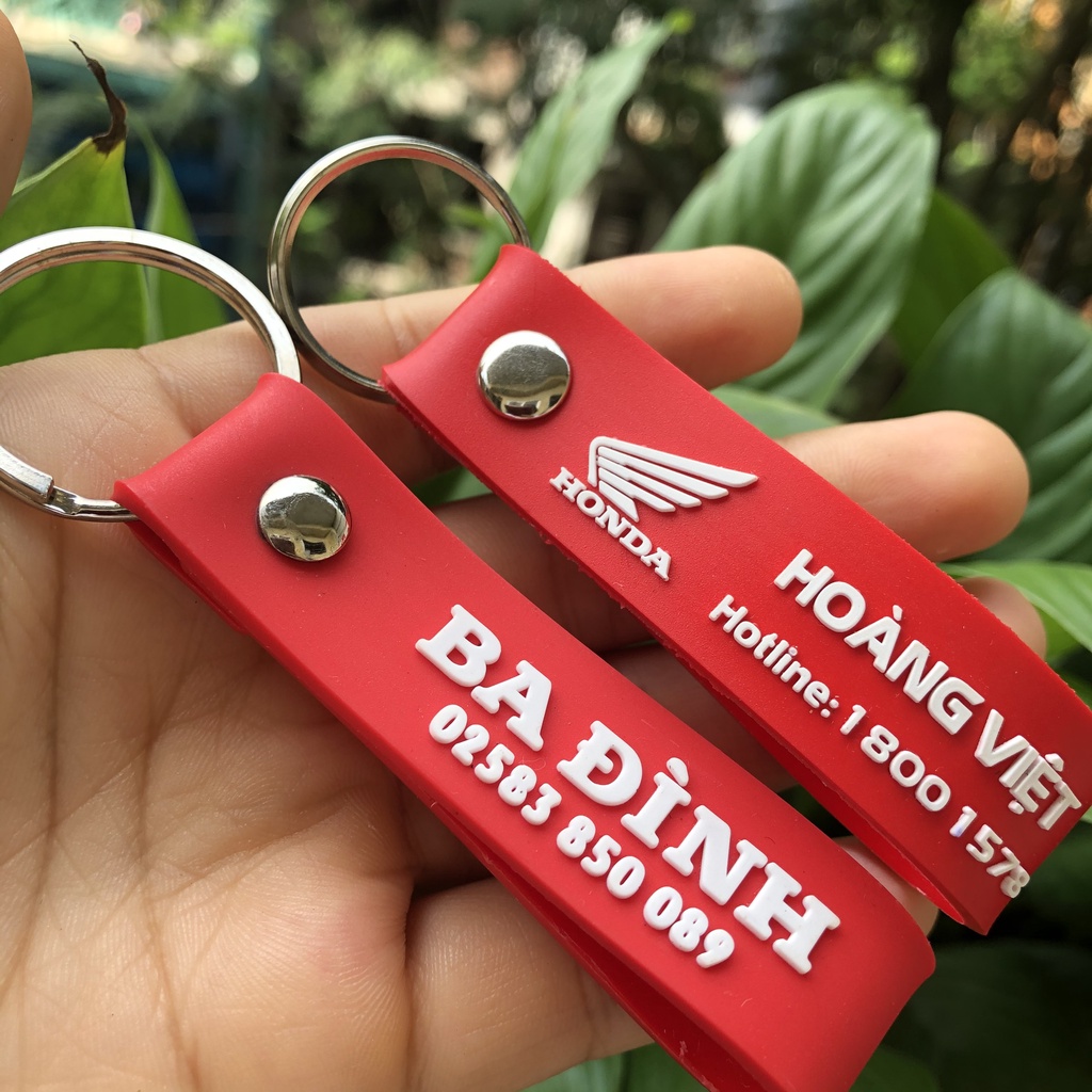 Xưởng sản xuất móc khóa nhựa dẻo theo yêu cầu in logo hãng xe Honda siêu đẹp, Đặt móc khóa số lượng lớn cho hãng xe máy.