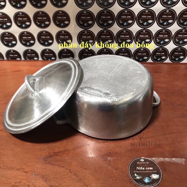 Nồi Xoong gang doa bóng nấu cơm kho cá 18 cm chính hãng Ngân Thọ.