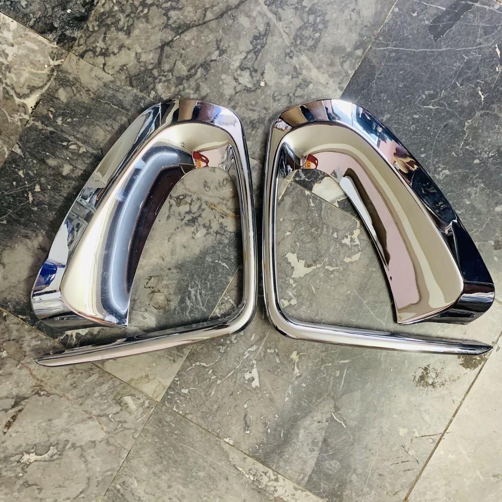 Ốp Viền Đèn Sương Mù trước Cho Xe Toyota Fortuner 2017-2020, Bộ Ôp Viền Đèn Gầm Trước Cho Xe Toyota Fortuner