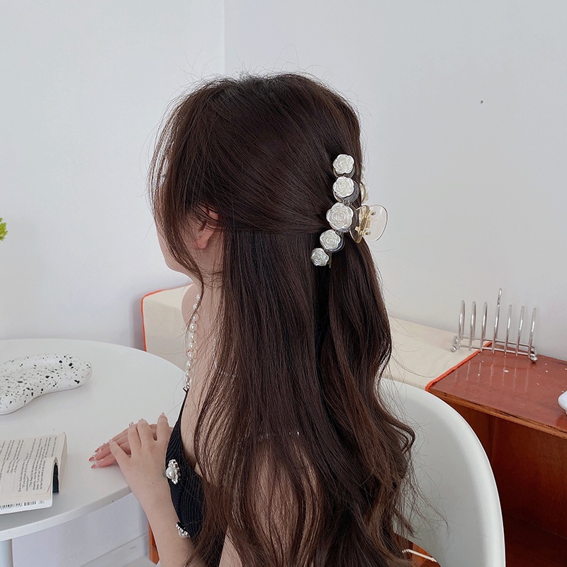 Kẹp Lấy Trà Phía Sau Đầu Cảm Giác Trung Bình Đơn Giản Cá Tính