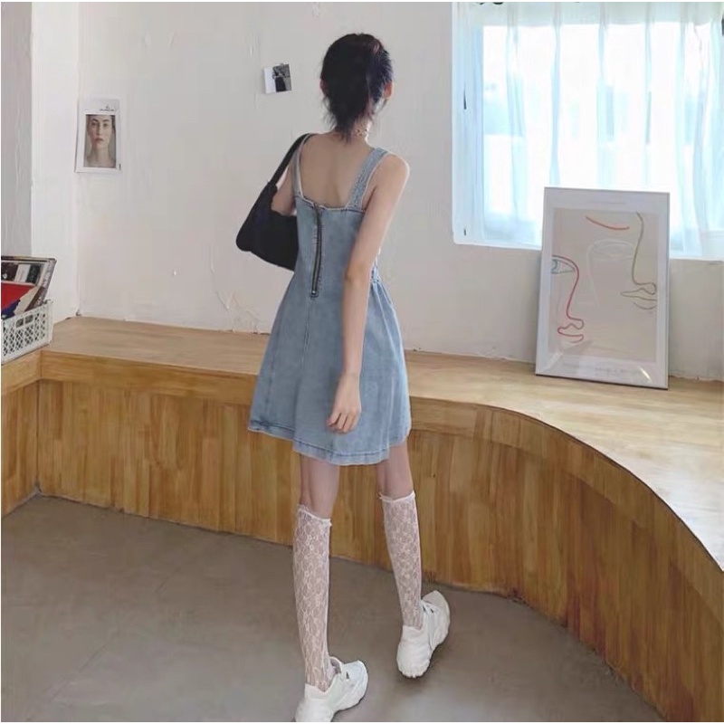 SẴN SIZE S) SALE OFF Váy 2 dây bò jean denim bản to khoét eo xinh