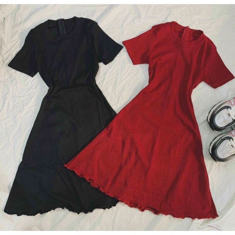 Đầm gân tay ngắn xoè - CarotShop