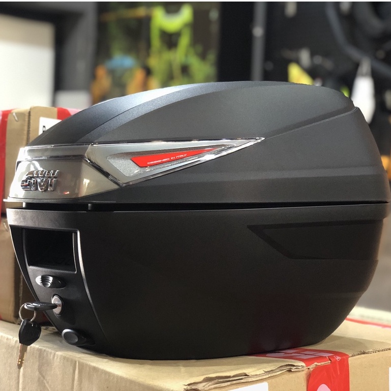 Thùng Sau Givi C30N - Thùng Givi Chính Hãng 30L Gắn Sau Xe Máy - Bạn Phượt