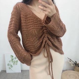Áo len lỗ rút dây ngực