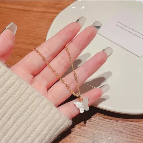 Dây chuyền mặt bướm màu sắc cá tính, vòng cổ thời trang Filibra - DC009