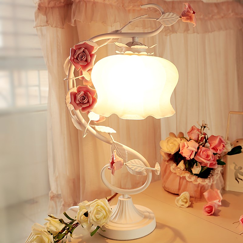 Đèn ngủ decor thiết kế hoa hồng anh quốc vintage -RT001 Hàng chính hãng tặng bóng