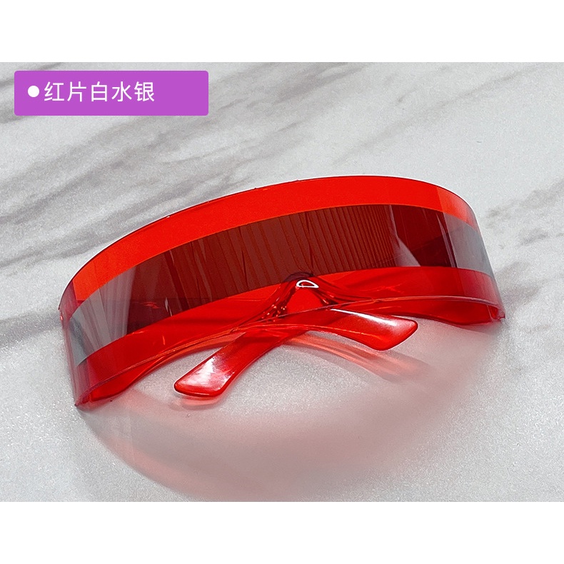 Kính mát kiểu chiến binh tương lai