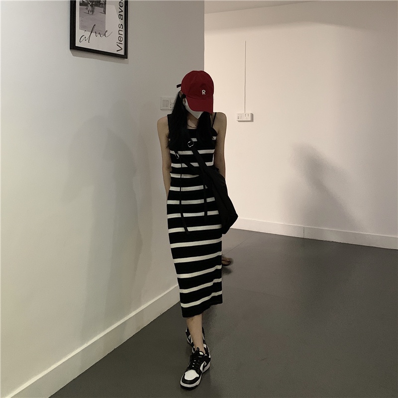 Đầm hai dây ZHELIHANGFEI vải dệt kim dáng ôm họa tiết kẻ sọc phong cách cổ điển thời trang mùa hè 2022 mới cho nữ