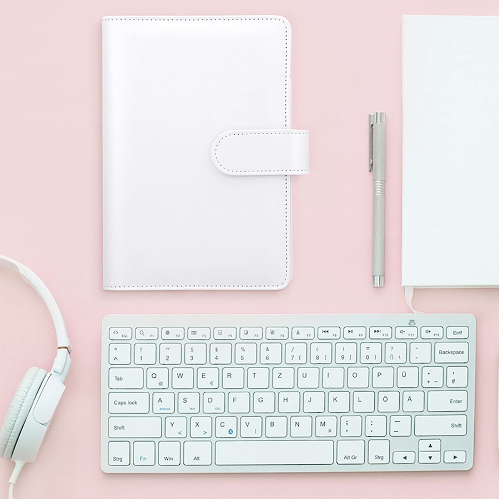 Sổ tay đóng gáy khổ A6 với 12 tờ đựng tiền với 8 túi trong suốt đục 6 lỗ &amp; 2 nhãn dán xinh xắn tiện dụng