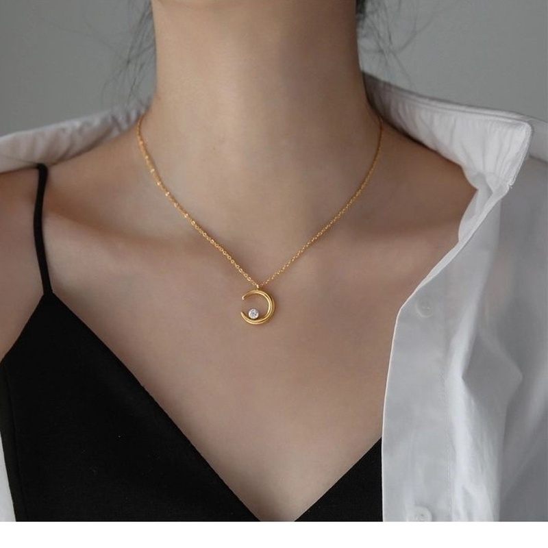 Dây Chuyền Ngắn Xương Đòn Đính Kim Cương Mặt Trăng Thiết Kế Đơn Giản Thời Trang Phong Cách Hàn Quốc