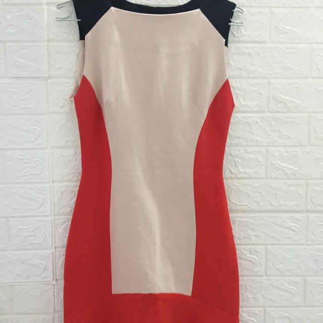 Đầm auth zara dáng đuôi cá