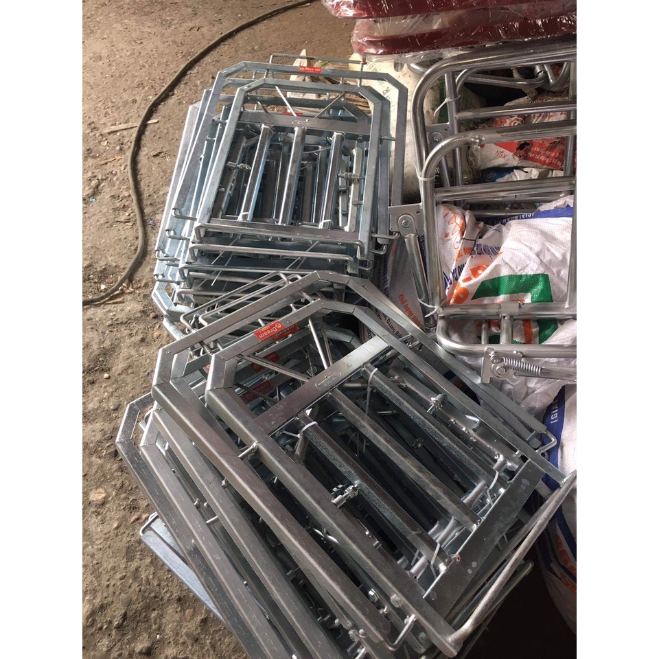 KỆ CHỞ HÀNG – Gía Chở Hàng Xe Máy đa năng