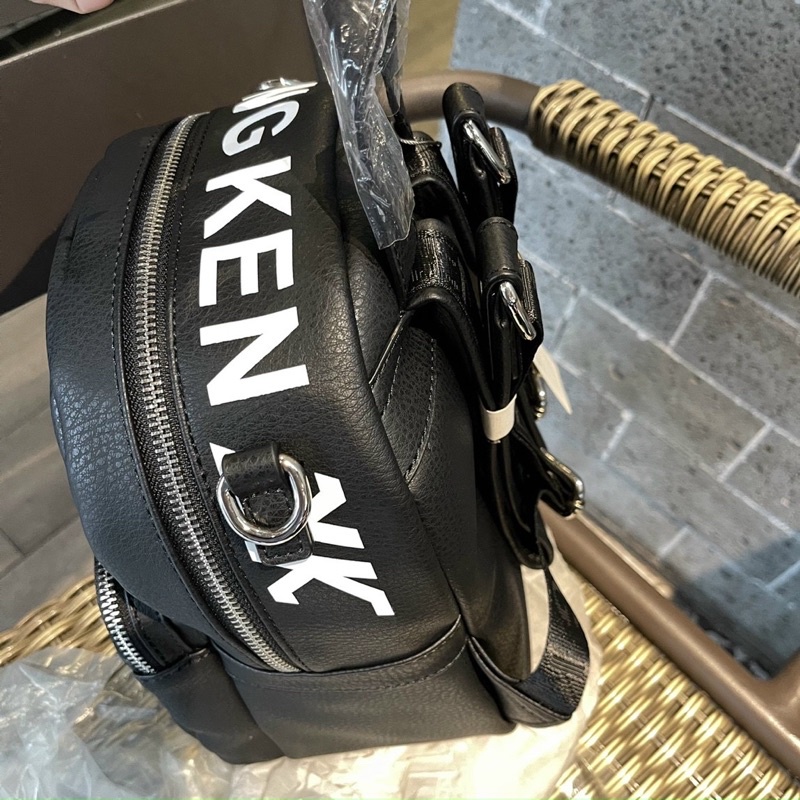 TNS - Balo mini  Youngken court Backpack--màu đen chữ trắng nổi bật