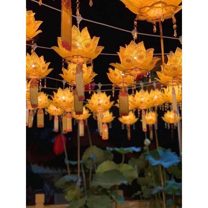 Lồng đèn sen treo trang trí - 10 bông/dây - kèm thiệp - bóng đèn