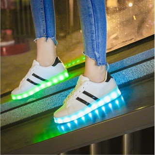 ( hàng có sẵn )Giày thể thao cổ cao có đèn LED phát sáng