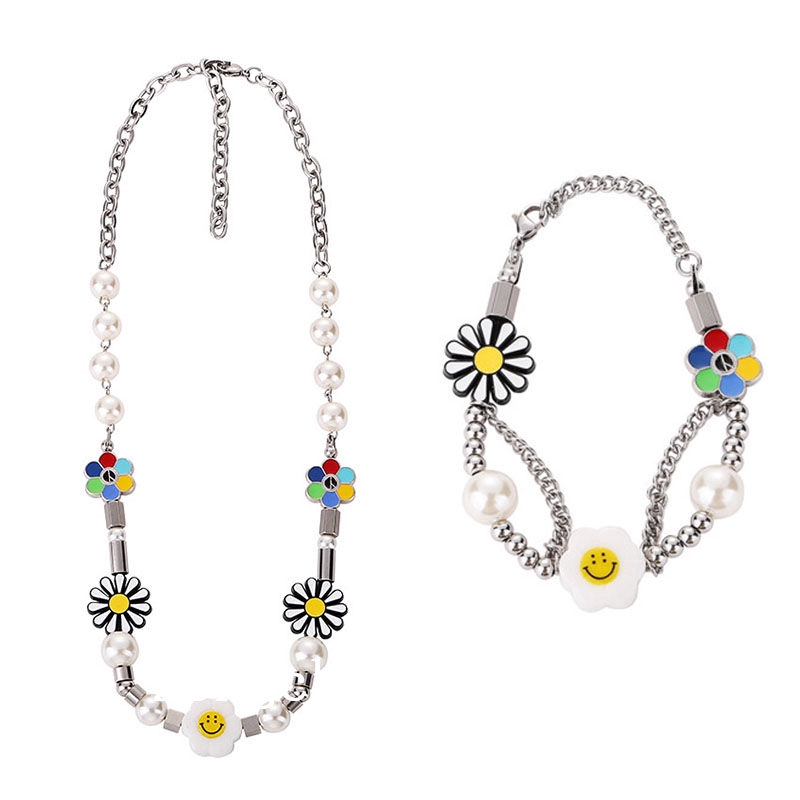 Dây chuyền mặt hình hoa cúc đính ngọc trai giả phong cách hiphop