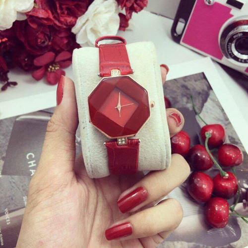 [Mã FAMAYFA2 giảm 10K đơn 50K] [CỰC HOT] ĐỒNG HỒ NỮ DÂY DA LỤC GIÁC 8 CẠNH RẤT ĐẸP | BigBuy360 - bigbuy360.vn