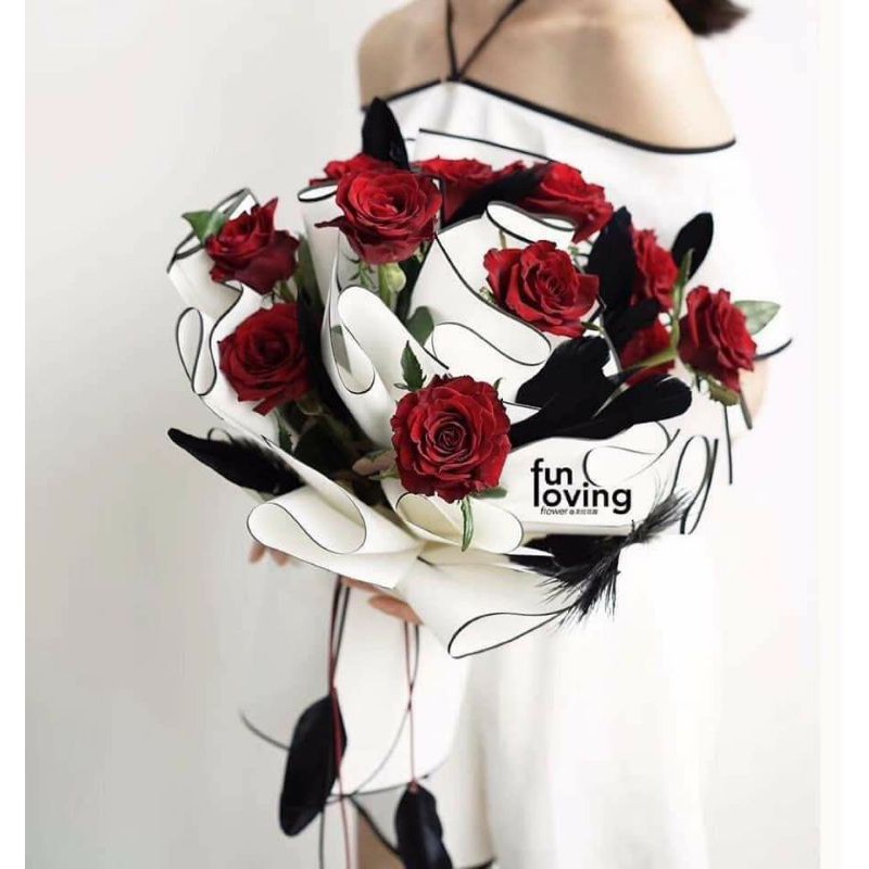 Giấy gói hoa viền đen/trắng thời thượng - xấp 20 tờ