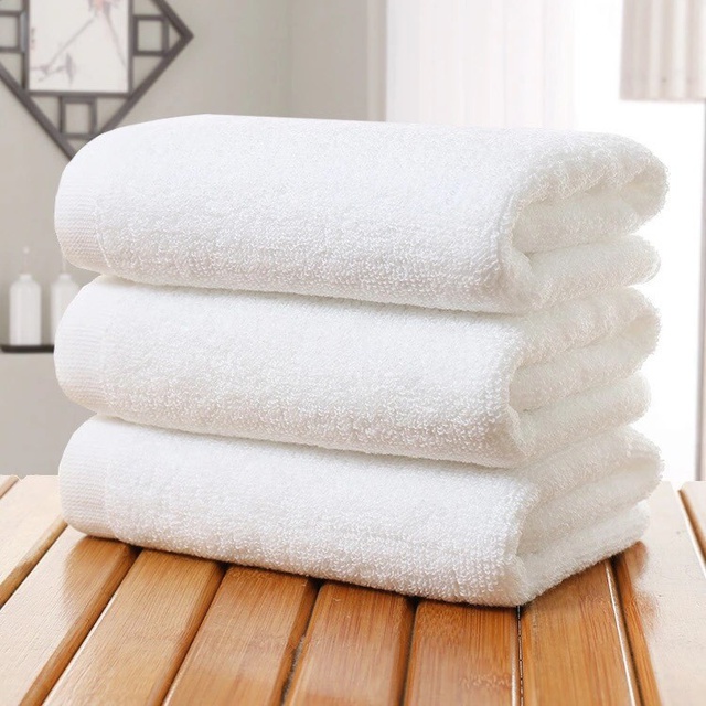 Khăn tắm trắng loại 1m khăn tắm khách sạn siêu thấm hút
