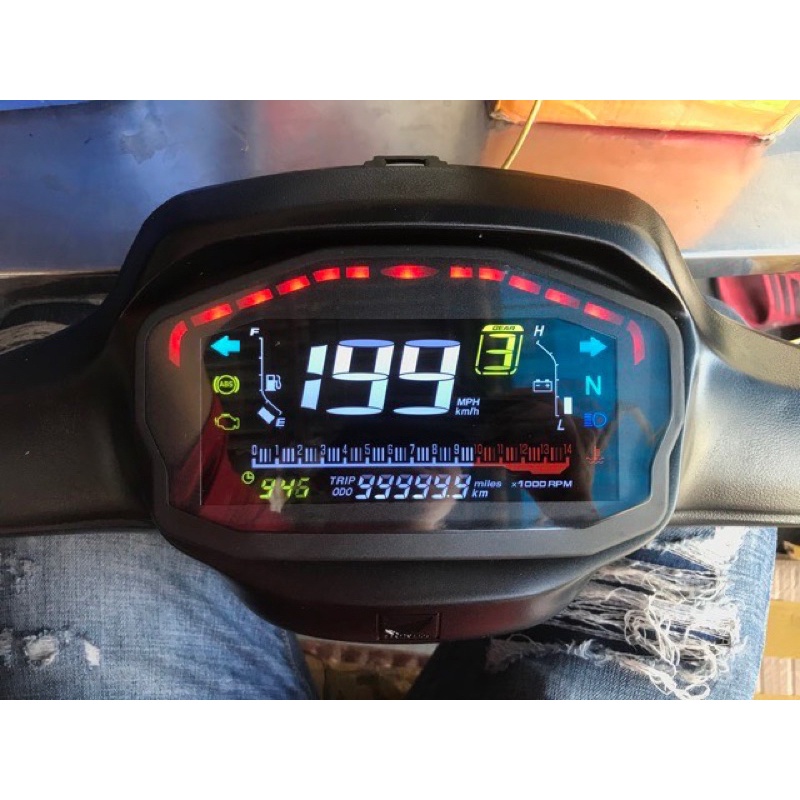 Trọn bộ bợ cổ sirius chế đồng hồ Ducati
