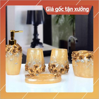 Bộ đồ dùng phòng tắm khắc hoa