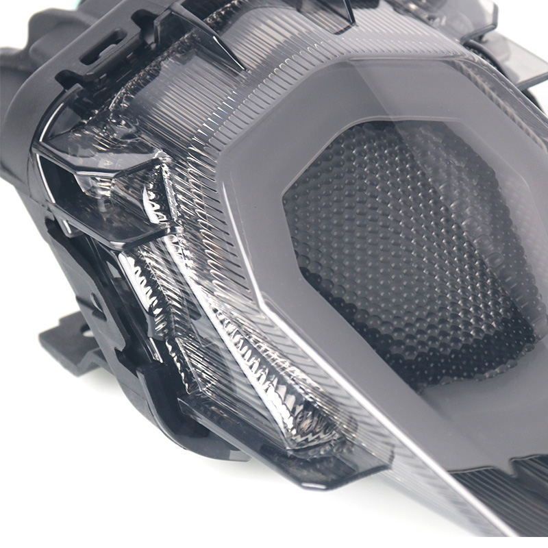 Đèn hậu tích hợp Y16ZR Malaysia cho Exciter 155 VVA