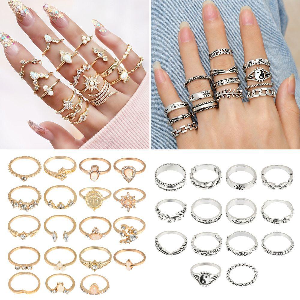 Nhẫn Nữ Hình Trái Tim Phong Cách Gothic Cổ Điển
