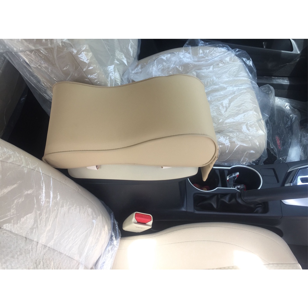 Gối kê tay oto có kèm túi đựng đồ tiện dụng