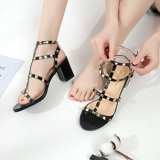 Sandal Gót Vuông 5 Phân Nạm Đinh Tán