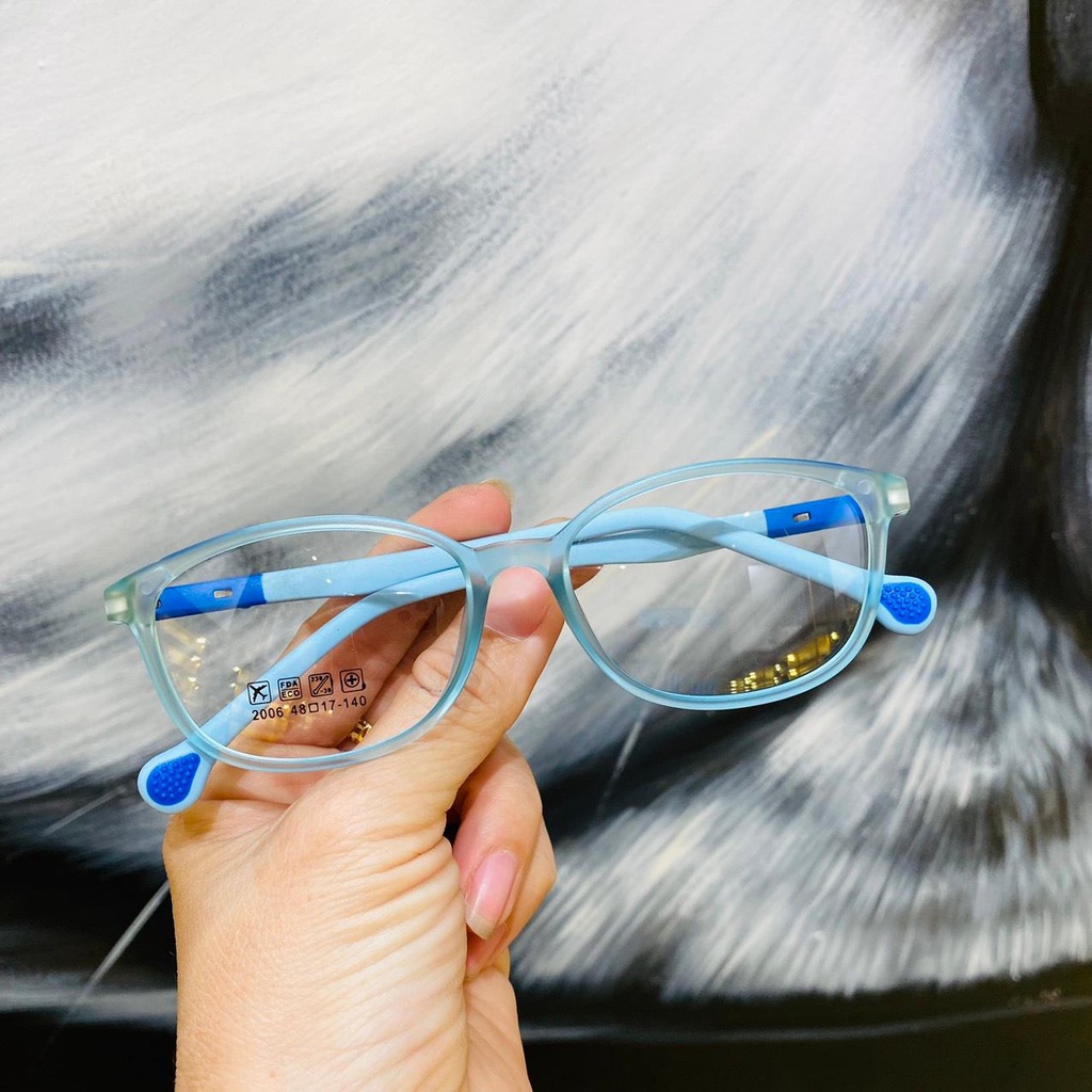 Gọng kính nhựa dẻo thời trang trẻ trung siêu nhẹ siêu bền Ouress 2006