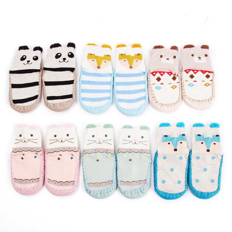 Đôi vớ cotton chống trượt kiểu dáng dễ thương dành cho các bé