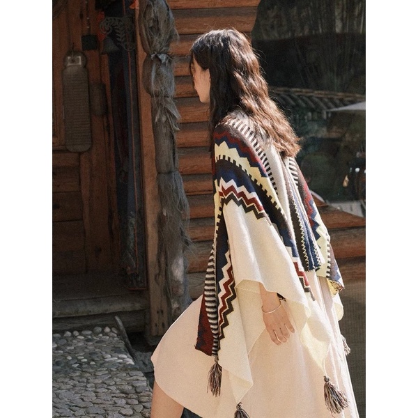 Khăn choàng len boho cá tính
