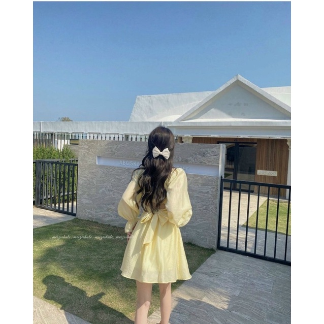 Đầm voan tơ cổ vuông thắt nơ lưng tay bo loe