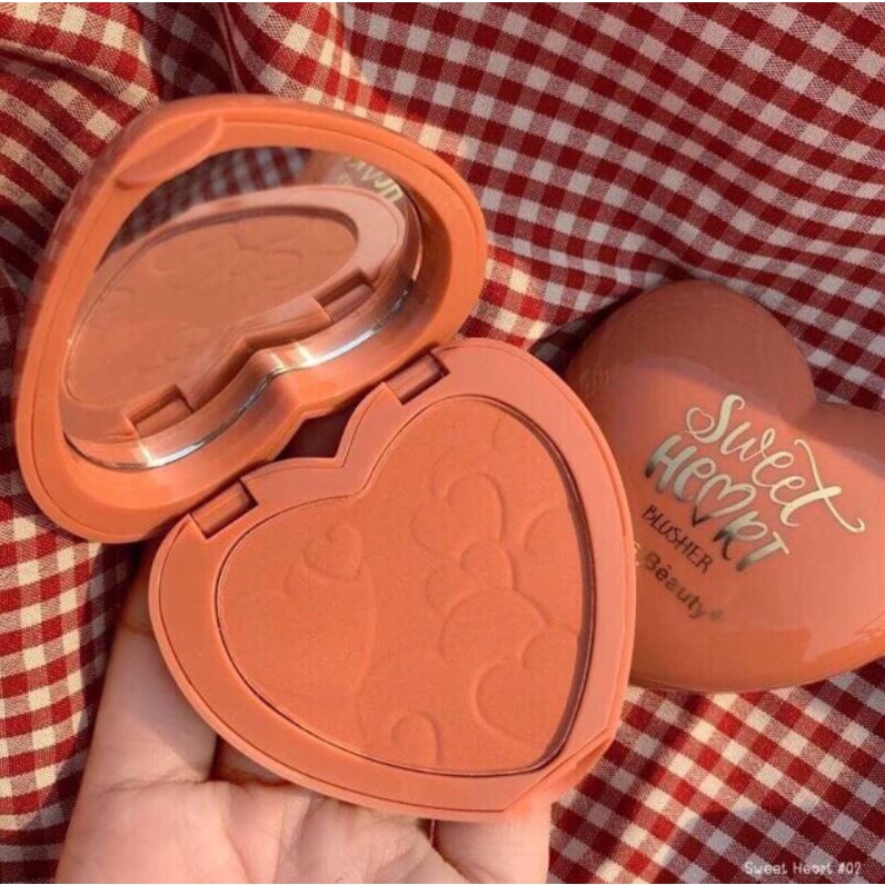 (Mẫu mới) Phấn má heart trái tim Kiss hasaya Love Blusher