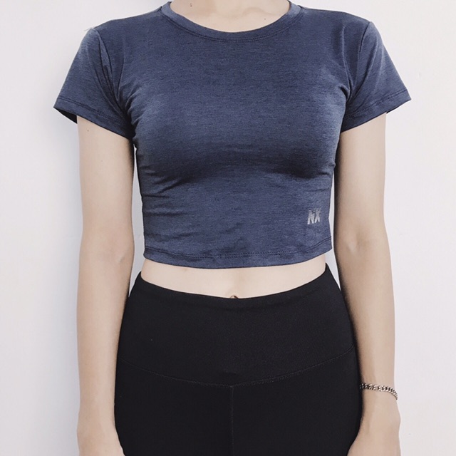 Áo croptop vải mỏng tay ngắn