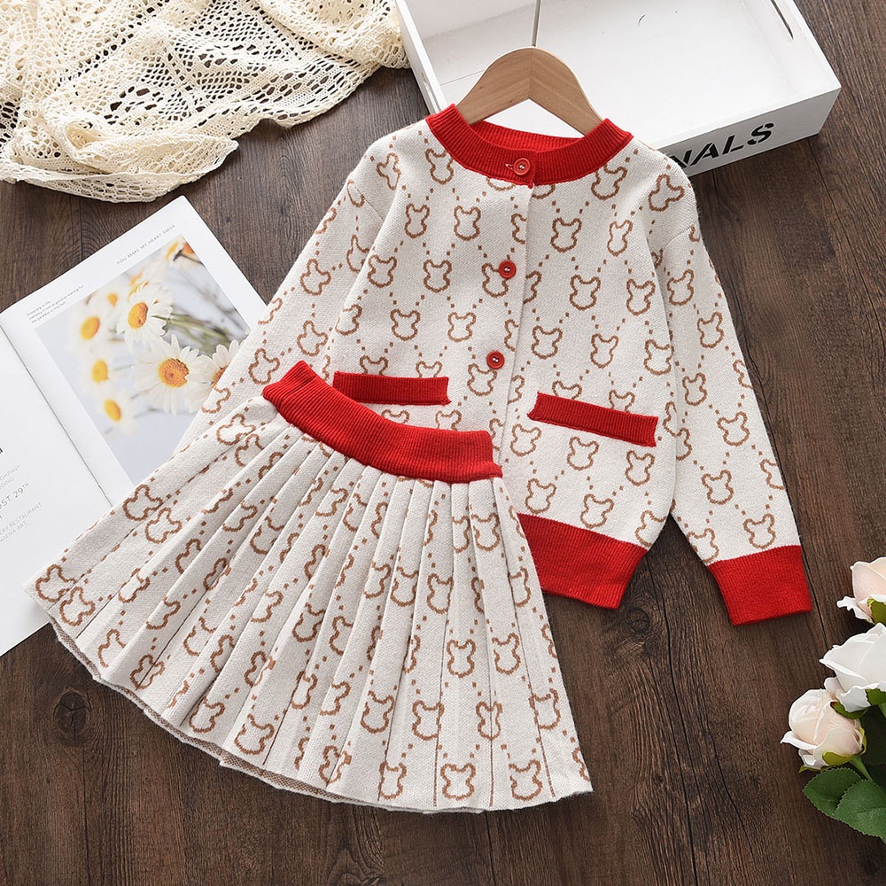 Set đồ BEAR LEADER gồm áo sweater tay dài và chân váy xếp ly in họa tiết gấu thời trang xinh xắn cho bé gái 4-8 tuổi