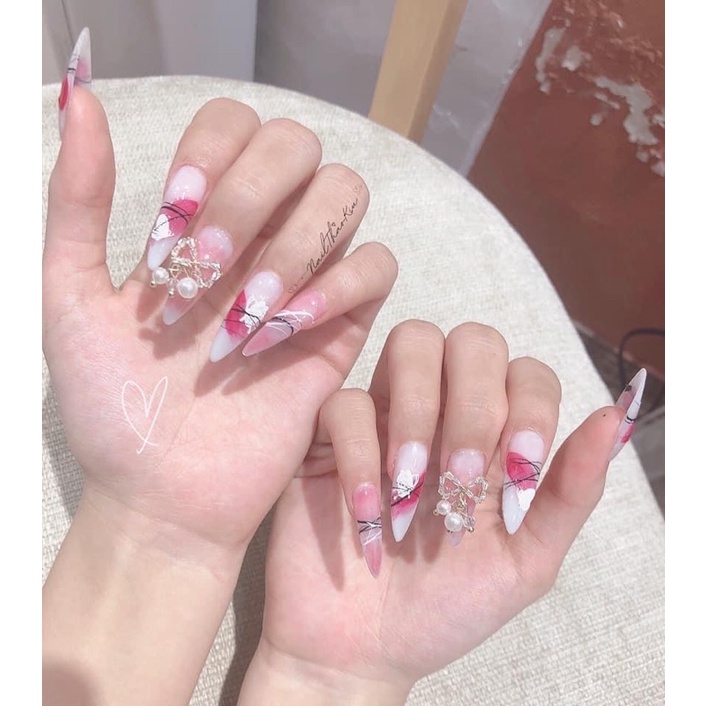 Charm hoa, charm tròn dài trang trí móng