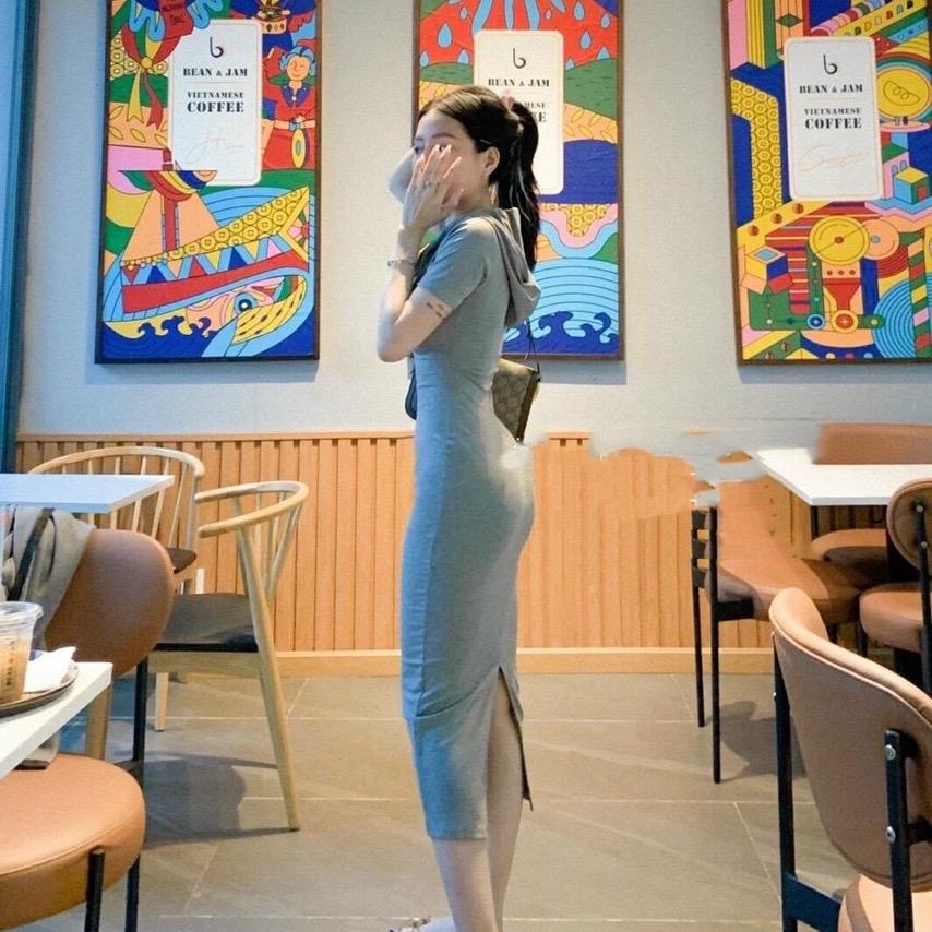 Đầm body kèm mũ khoá kéo kiểu chất vải gân mềm dày dặn