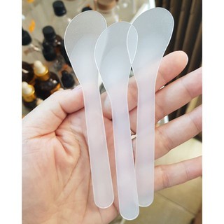 Muỗng trét mặt nạ spatula