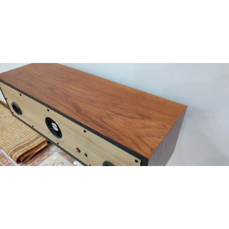 Thùng CD ô tô dán veneer