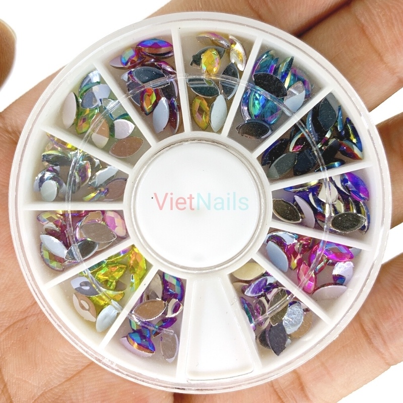 Khay tròn 12 ô đá chân bằng gắn móng hình hạt gạo, đá đính móng nail
