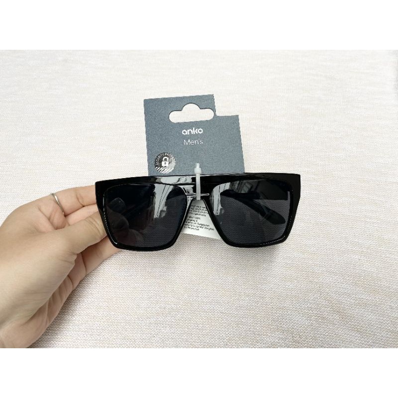 Kính Anko có mail mua hàng của web chính hãng