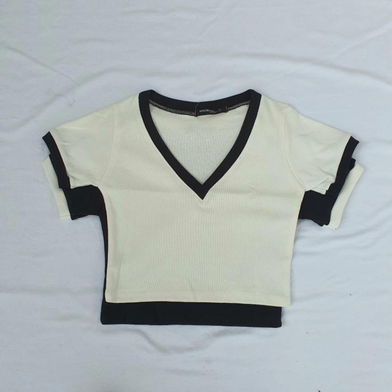 Áo Cổ V Phối Màu Dáng Croptop A3 - ENTYTY