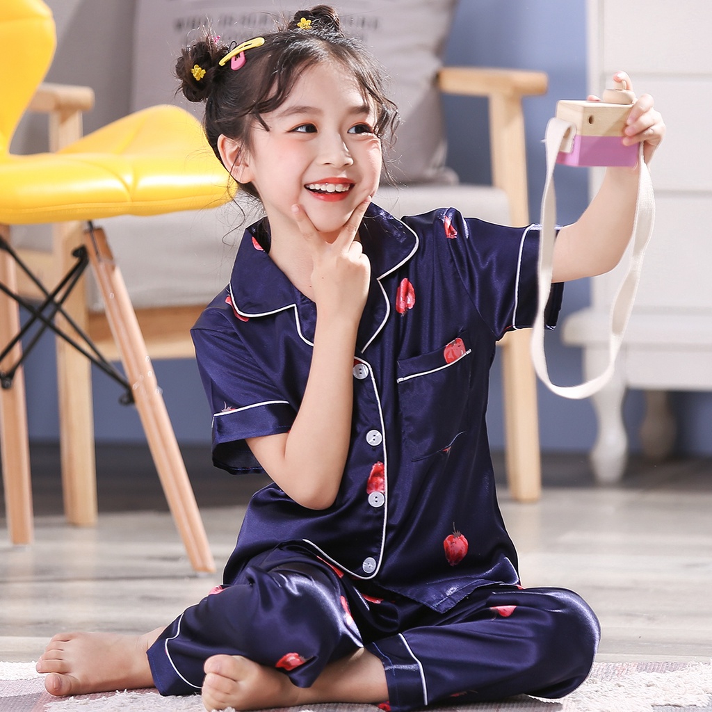 Bộ Đồ Ngủ Tay Ngắn In Họa Tiết Hoạt Hình Dễ Thương Cho Bé