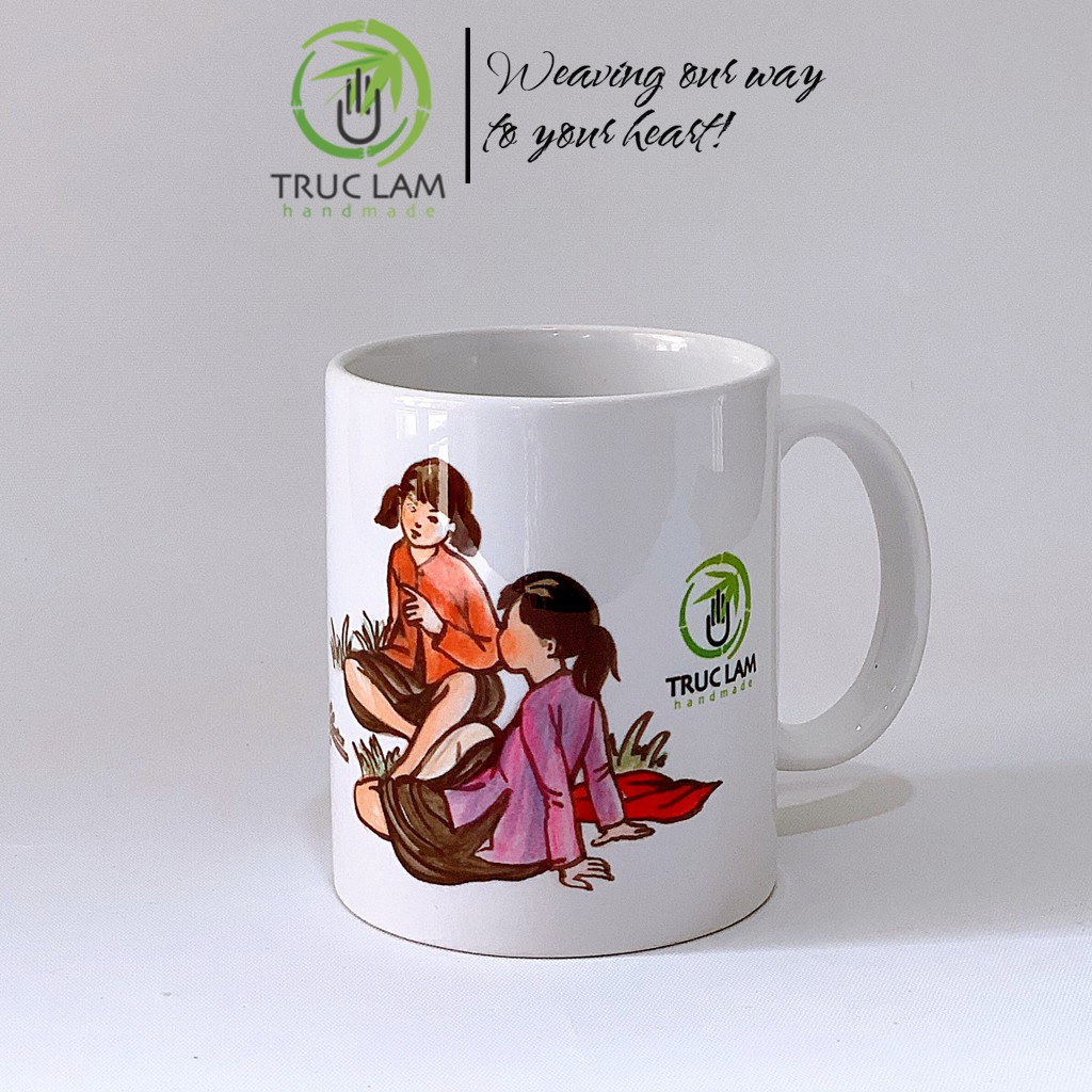 Cốc Uống Nước Có Quai Cầm Chất Liệu Sứ Bát Tràng In Hình Trò Chơi Dân Gian - Chơi Chuyền - Trúc Lâm Handmade
