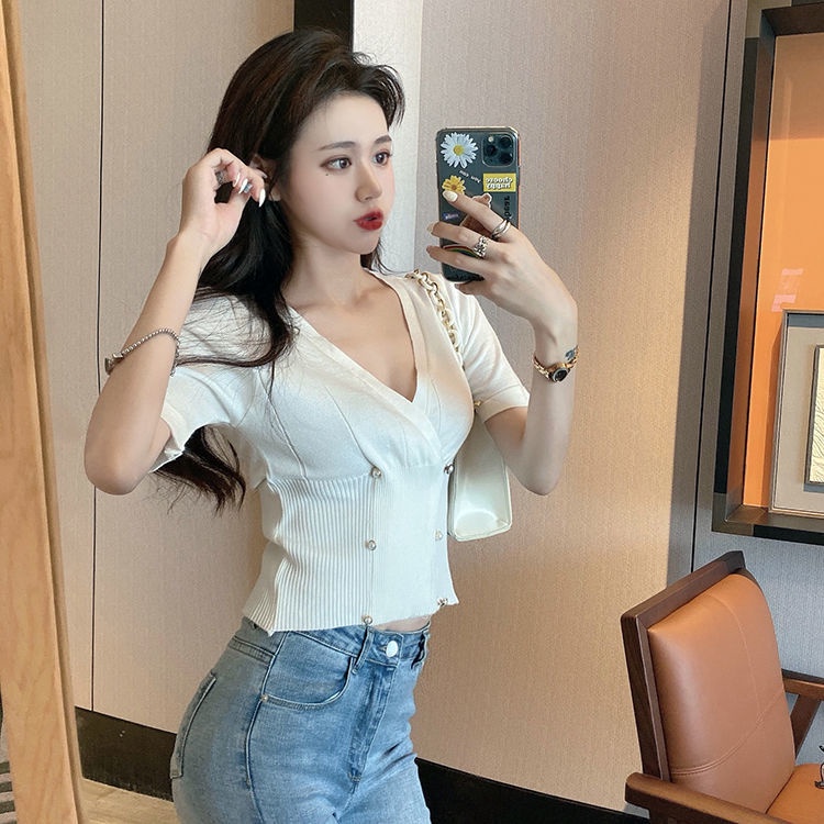Áo Thun Croptop Dệt Kim Tay Ngắn Cổ Chữ V Dáng Ôm Thời Trang Mùa Hè 2020 Mới Mẻ Gợi Cảm Dành Cho Bạn Nữ