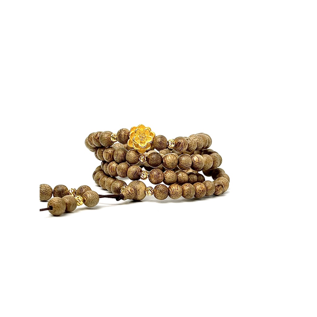 Vòng Tay Trầm Hương Rừng Kỳ Gia Phối Charm Hoa Mai 8 Li 108 Hạt