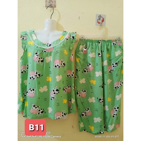 Bộ tole lanh nữ  quần lửng mặc nhà  áo có ren cổ